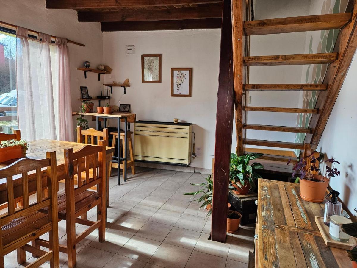 Yellow House Cottage El Chalten Bagian luar foto